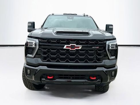 New 2026 Chevrolet Silverado 2500 ZR2 image 4