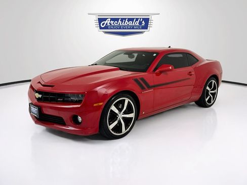 Used 2010 Chevrolet Camaro SS w/ RS Package RWD image 3