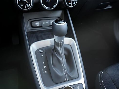 New 2026 Hyundai Venue SEL FWD image 29