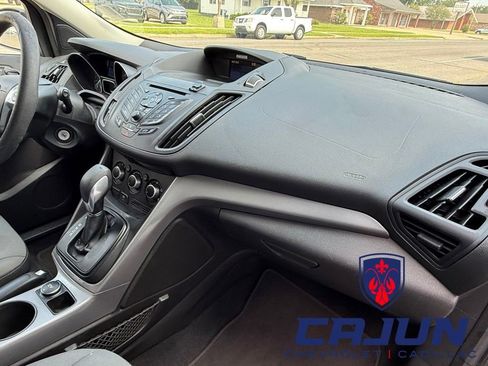 Used 2015 Ford Escape SE FWD image 21