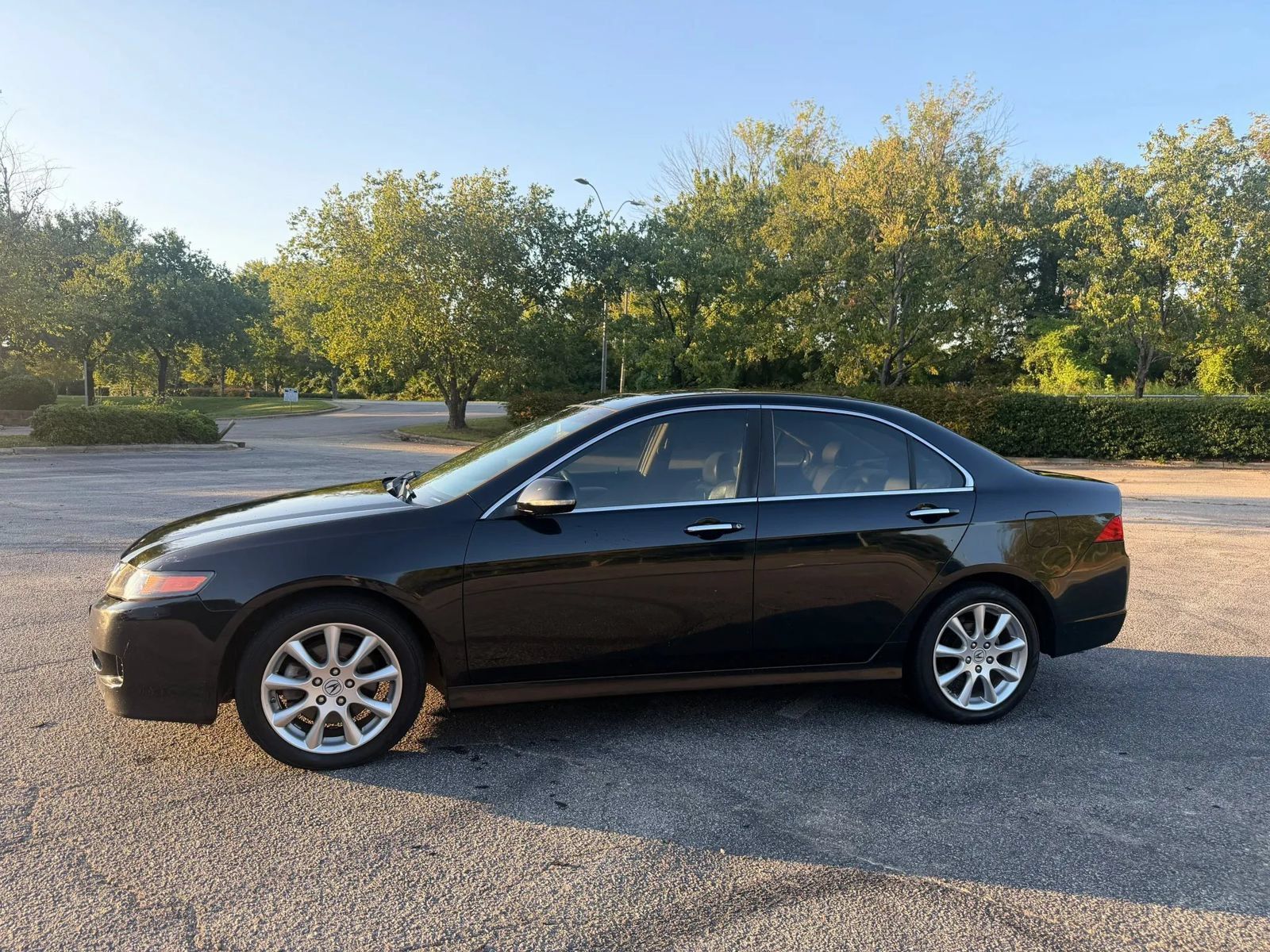 Used 2007 Acura TSX w/ Navigation FWD image 5