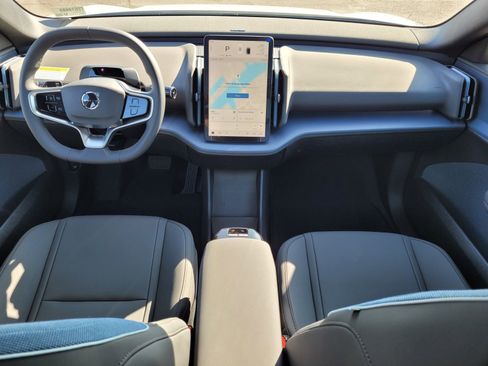 New 2026 Volvo EX30 Plus w/ Protection Package Premier image 9