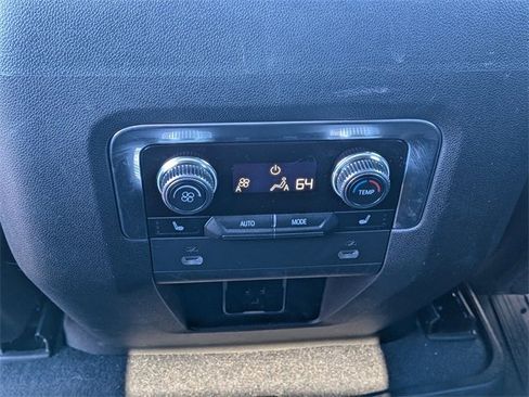 Used 2021 GMC Yukon AT4 image 15