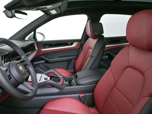 New 2026 Porsche Cayenne AWD/4WD image 5
