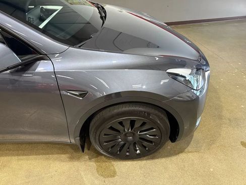 Used 2023 Tesla Model Y Long Range AWD/4WD image 54