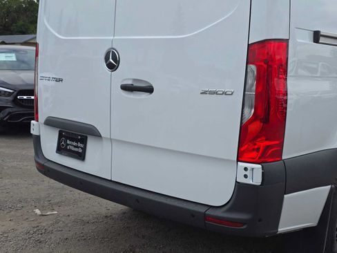 Used 2026 Mercedes-Benz Sprinter 2500 image 17