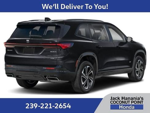 Used 2025 Buick Enclave Sport Touring FWD image 5