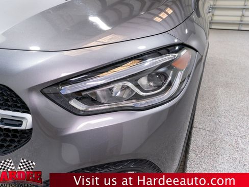 Used 2022 Mercedes-Benz GLA 250 4MATIC w/ Premium Package Lite image 8