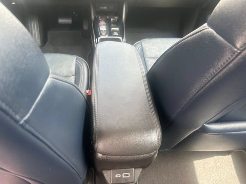 Used 2023 Chevrolet Bolt EUV Premier w/ Sun & Sound Package FWD image 28