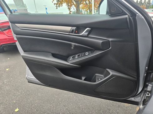Used 2022 Honda Accord Sport image 22