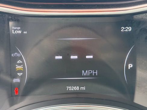 Used 2021 Jeep Grand Cherokee Laredo X AWD/4WD image 16