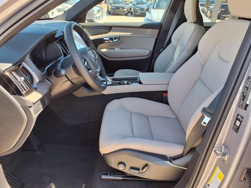 New 2026 Volvo XC90 B6 Plus w/ Protection Package Premier image 13