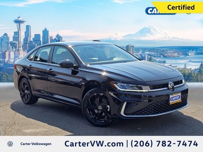 Certified 2025 Volkswagen Jetta SE