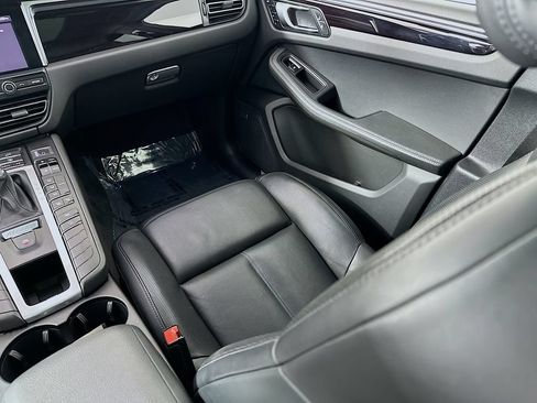 Certified 2021 Porsche Macan S AWD/4WD image 26