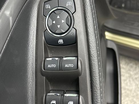 Used 2013 Ford Explorer XLT AWD/4WD image 9