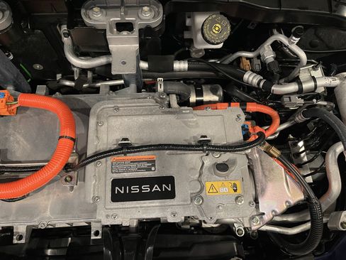 Used 2024 Nissan Ariya AWD image 26