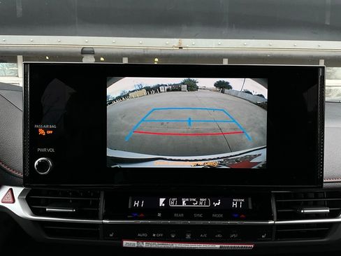 New 2026 Toyota Sienna XSE image 33