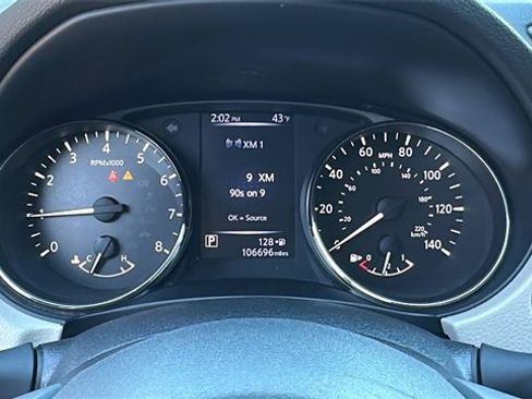 Used 2018 Nissan Rogue Sport SV image 26