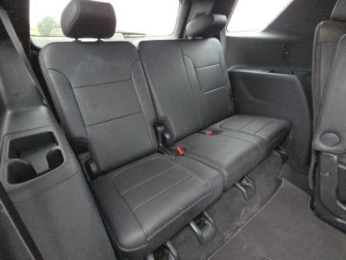 Used 2023 Chevrolet Traverse LT w/ LT Premium Package image 10