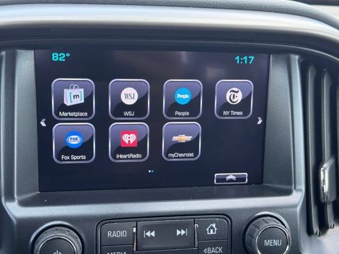 Used 2017 Chevrolet Colorado Z71 AWD/4WD image 33