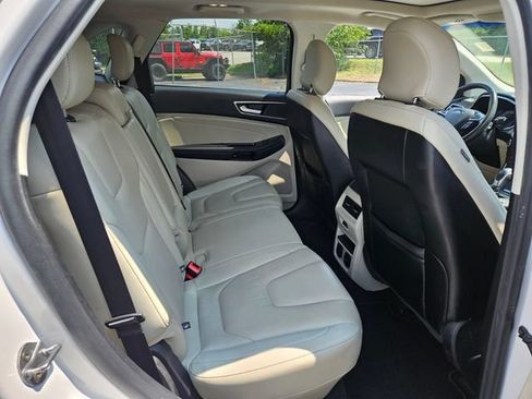 Used 2017 Ford Edge Titanium w/ Equipment Group 301A FWD image 19