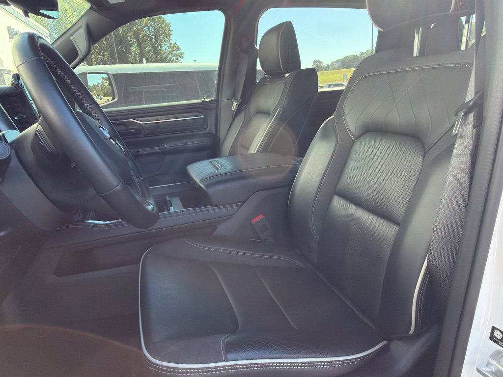 Used 2025 RAM 1500 Limited AWD/4WD image 14
