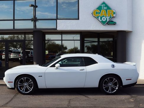 Used 2021 Dodge Challenger R/T image 8