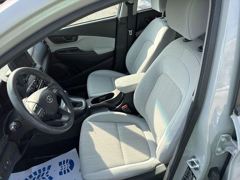 Used 2023 Hyundai Kona SEL AWD/4WD image 11