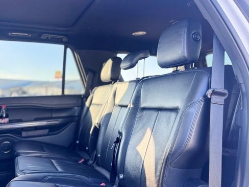 Used 2020 Ford Expedition XLT w/ Equipment Group 202A image 9