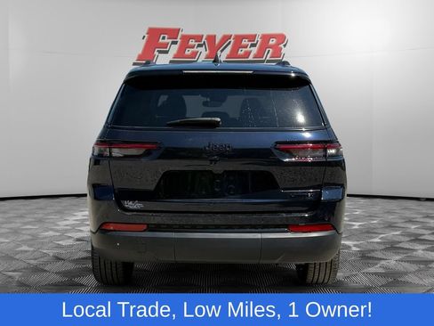 Used 2024 Jeep Grand Cherokee L Limited w/ Black Appearance Package RWD image 4