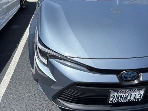 Used 2024 Toyota Corolla LE FWD image 1