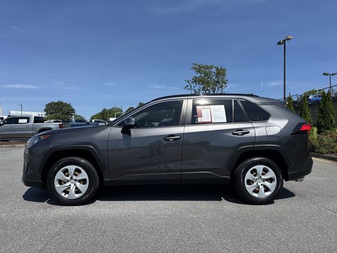 Used 2019 Toyota RAV4 LE FWD image 7