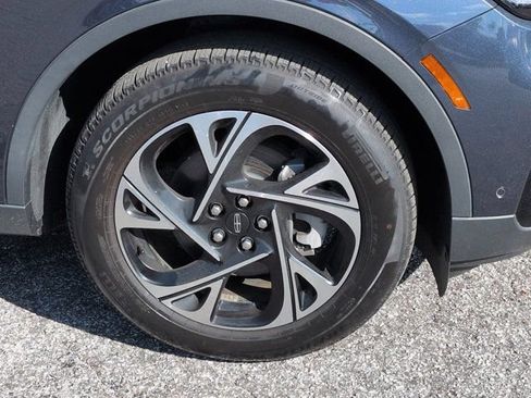 Used 2024 Lincoln Nautilus Premier w/ Jet Appearance Package AWD/4WD image 11