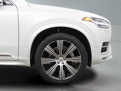Certified 2024 Volvo XC90 B6 Plus w/ Protection Package Premier AWD/4WD image 14