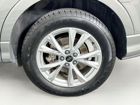 Used 2025 Audi Q3 2.0T Premium image 11