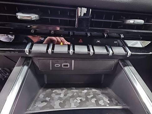 New 2026 GMC Canyon Elevation w/ Convenience Package image 20