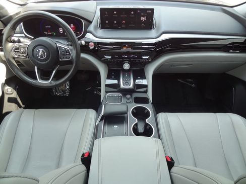 Used 2024 Acura MDX FWD w/ Technology Package image 16
