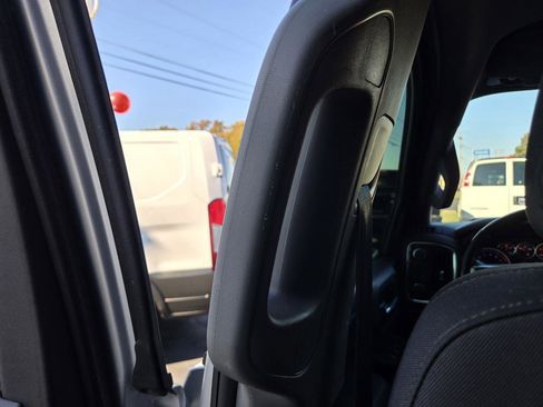 Used 2021 Chevrolet Silverado 1500 LT Trail Boss w/ Bed Protection Package image 29