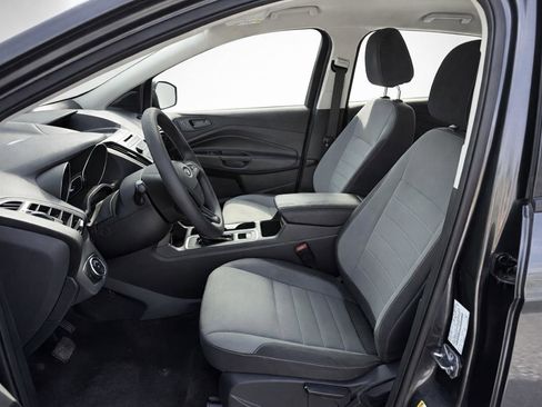 Used 2017 Ford Escape S image 6