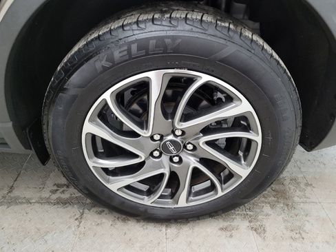 Used 2020 Lincoln Corsair AWD w/ Equipment Group 101A image 31