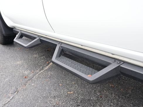 Certified 2022 Nissan Frontier PRO-4X image 11