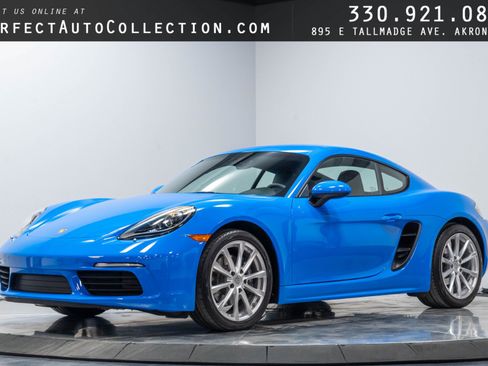Used 2025 Porsche 718 Cayman RWD image 1