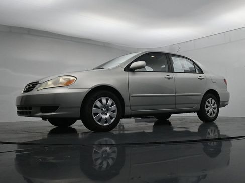 Used 2003 Toyota Corolla LE FWD image 30