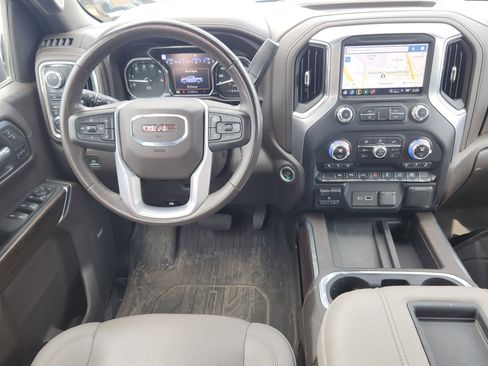 Used 2022 GMC Sierra 1500 SLT w/ Technology Package image 16