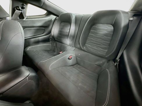 Used 2015 Ford Mustang Coupe RWD image 11