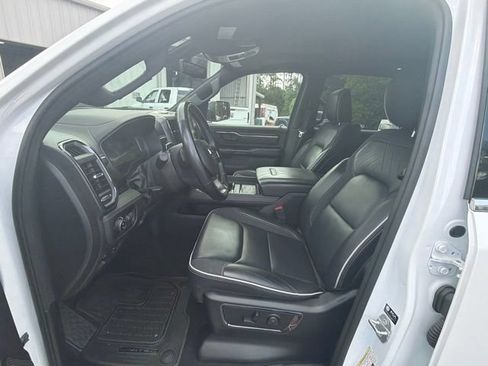 Used 2025 RAM 1500 Limited AWD/4WD image 10