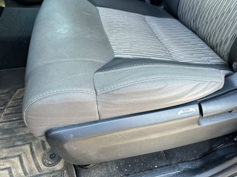 Used 2015 Toyota Tundra SR5 w/ Floor Mat Package AWD/4WD image 11