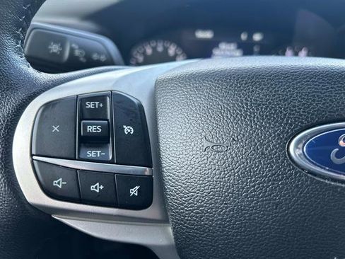 Used 2023 Ford Explorer XLT w/ Equipment Group 202A image 24