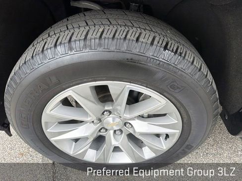 Used 2021 Chevrolet Silverado 1500 High Country AWD/4WD image 24