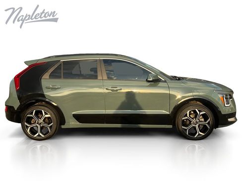 Used 2024 Kia Niro SX Touring FWD image 7